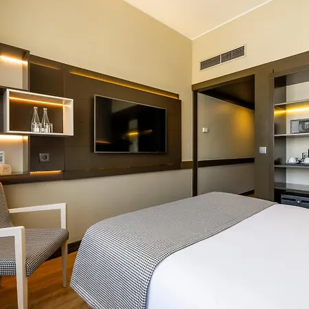 Hf Fenix Hotel